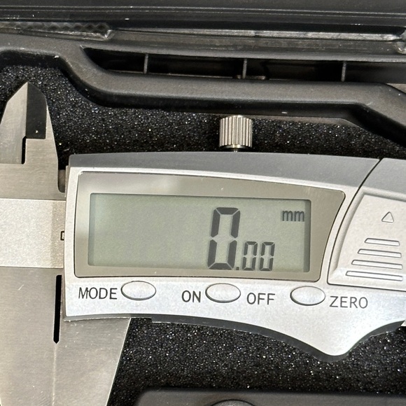 General Stainless Steel Digital Caliper in Black Hard Case Caliper NWOT - Picture 6 of 16